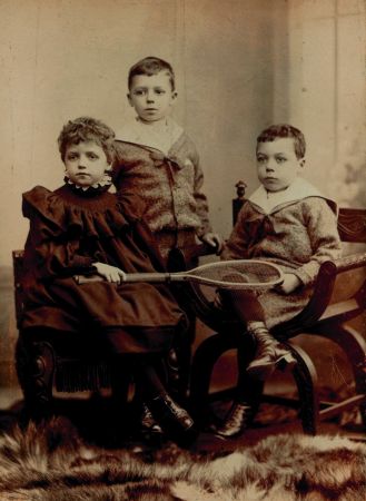 thomas/images/Hubert_David_Thomas_1889_in1894ish_Olive_Walter_David