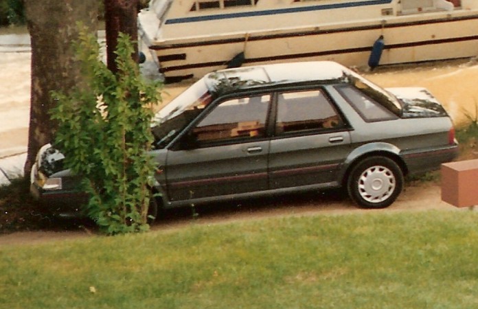 thomas/images/Roger_Nicholas_Thomas_1950_Cars_in1990_Austin_Montego_1