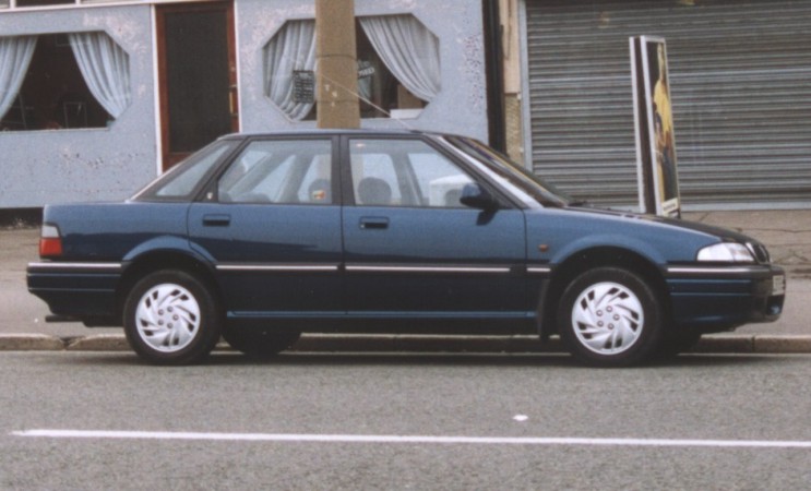 thomas/images/Roger_Nicholas_Thomas_1950_Cars_in1993_Rover_416_1