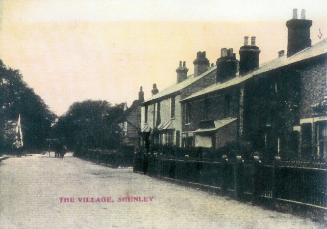 wing/images/Marrianne_Hooper_Cottage_Shenley_in1905